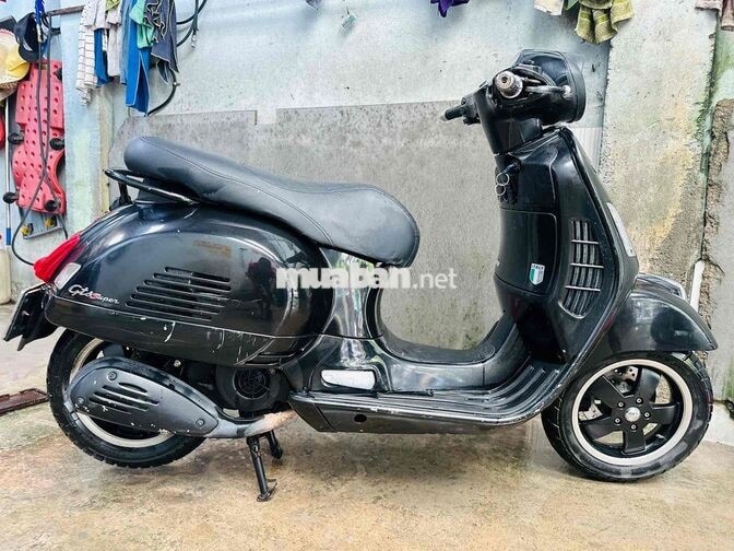 Piaggio Vespa GTS 2014 Đen BS93 sang tên toàn quốc
