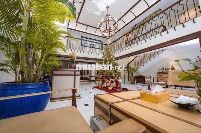 MẶT TIỀN 9M ĐỐI DIỆN CÔNG TRƯỜNG LAM SƠN TRUNG TÂM THƯƠNG HIỆU QUẬN 1 