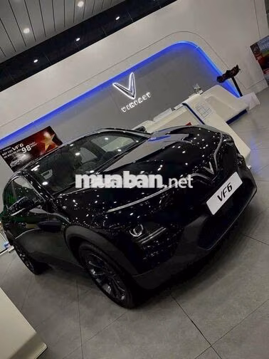 VinFast VF6 PLUS Đen Ô tô điện