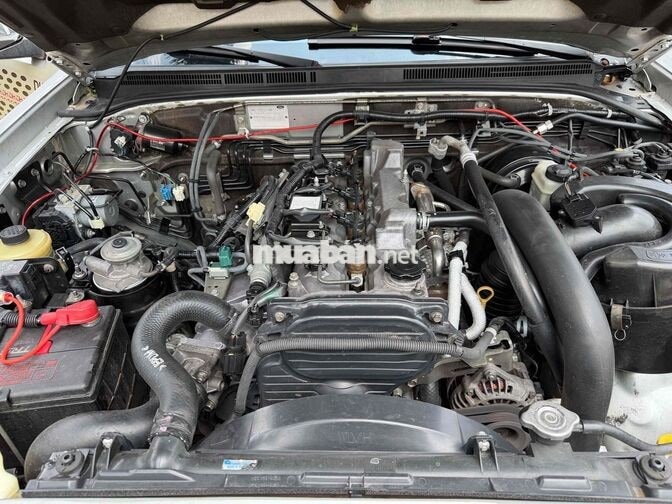 Ford Everest 2013 Số sàn Bạc