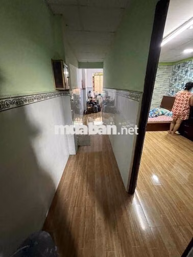 nhà cho thuê nguyên căn hẻm 2805/ phạm thế hiển