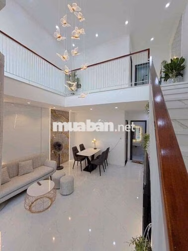 NHÀ XINH GIỮA LÒNG HẢI CHÂU- NHÀ GÁC LỬNG 3 MẶT THOÁNG NỞ HẬU NHỈNH 4T
