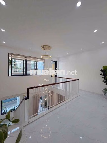 NHÀ XINH GIỮA LÒNG HẢI CHÂU- NHÀ GÁC LỬNG 3 MẶT THOÁNG NỞ HẬU NHỈNH 4T