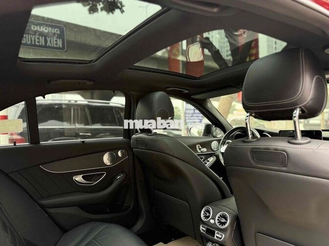 Mercedes-Benz C300 2020 Đỏ 50.000 km