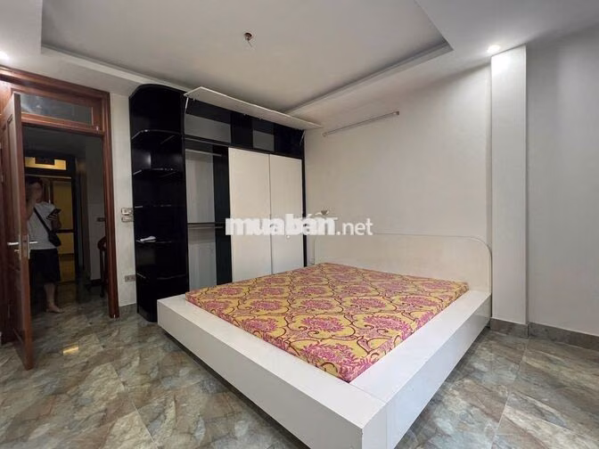 Cho thuê căn LK Ngô Thì Nhậm HĐ DT 50m2 5 tầng full đồ giá 20 tr/tháng