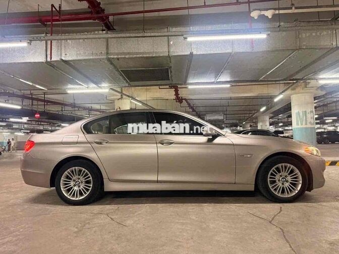 BMW 520i 2014 Vàng cát Da