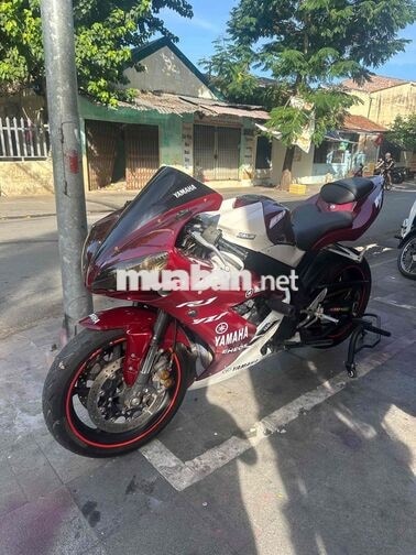 Yamaha R1 Đỏ trắng Xe côn tay