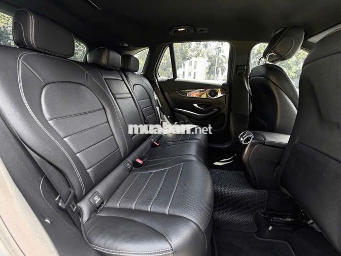 Mercedes GLC200 2019 zin mới cực đẹp