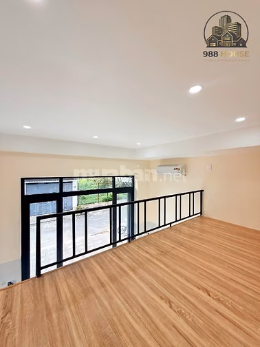 Cho thuê minihouse 24m2 . Mặt tiền kinh doanh , vĩa hè 5m, đường 9m 