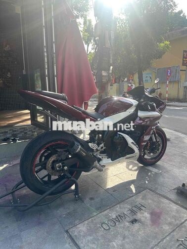Yamaha R1 Đỏ trắng Xe côn tay