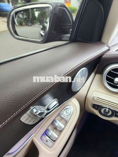 GLC300 AMG 4matic 2020 Đen kem rất hiếm