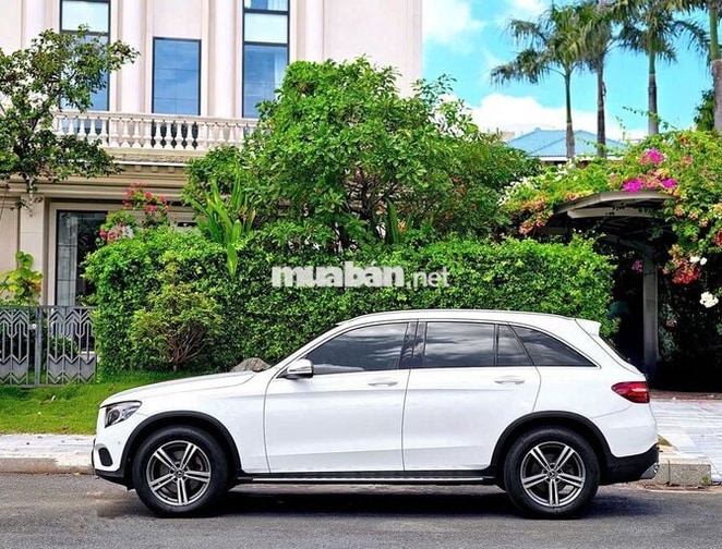 Mercedes GLC200 2019 zin mới cực đẹp