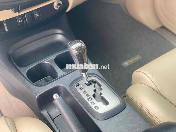 Toyota Fortuner 2.7AT 2016 Bạc Tự động