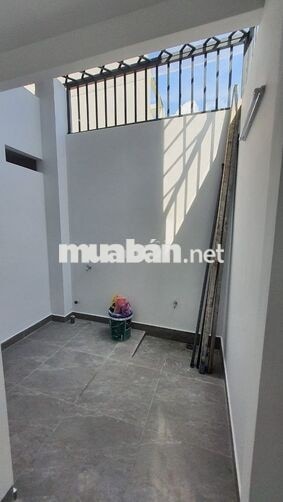 Cho thuê nhà ở An Phú Đông thoáng mát