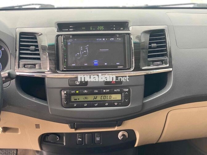 Toyota Fortuner 2.7AT 2016 Bạc Tự động