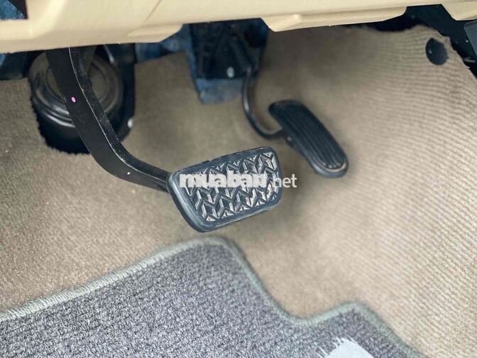 Toyota Fortuner 2.7AT 2016 Bạc Tự động