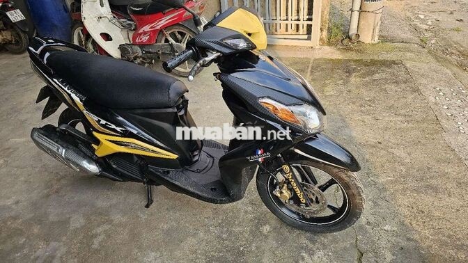 Yamaha Luvias GTX Đen vàng