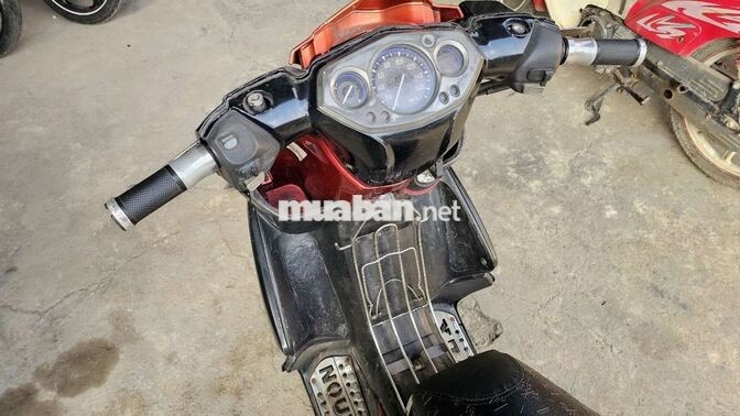 Yamaha Novo LX Đen, Đỏ