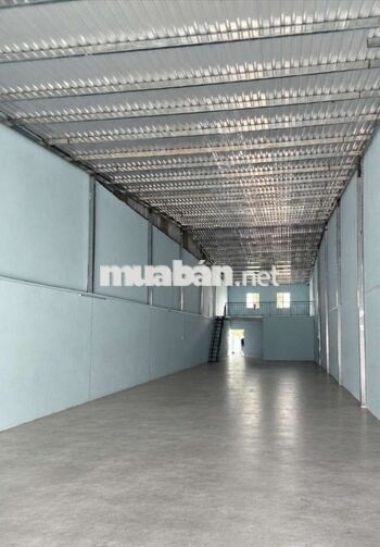 CHO THUÊ KHO,XƯỞNG 300M² GIÁ 20TR/T, Đ XE CÔNG 40F GẦN EON TÂN PHÚ