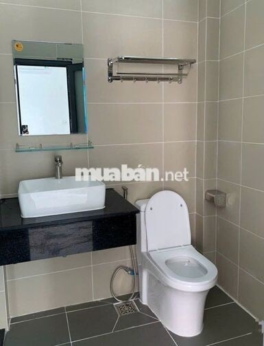 Cho thuê nhà MT 68A Nguyễn Sơn, P.Phú Thạnh, Q. Tân Phú (khu nhà đẹp)