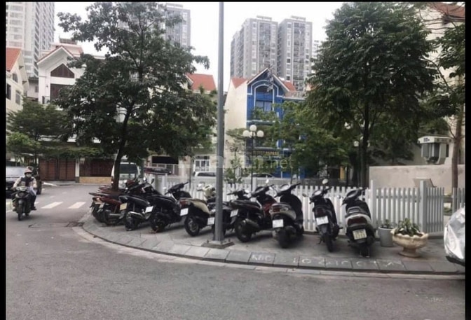 Cho Thuê Nhà Liền Kề 5 Tầng tại: Nguyễn Tuân,Thanh Xuân