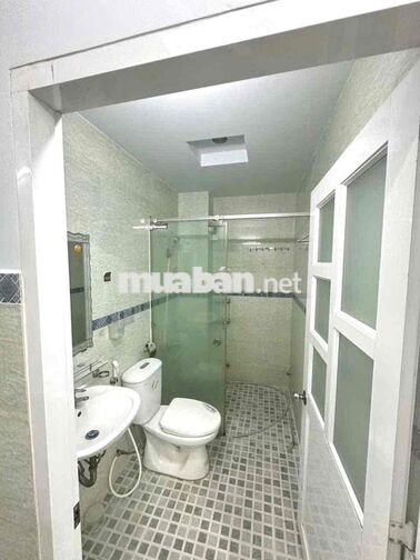 CHO THUÊ NHÀ MỖI PHÒNG ĐỀU CÓ WC RIÊNG-HẺM HẬU GIANG -QUẬN 6