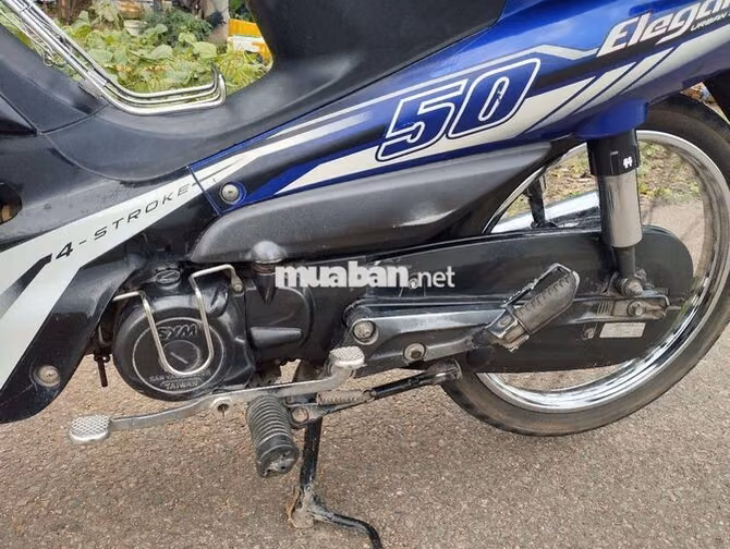 Xe số SYM Elegant 50 Xanh trắng