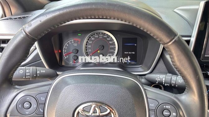 Toyota Corolla Cross 1.8V 2022 Trắng 40.000 km