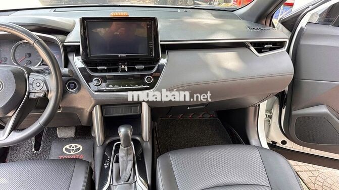 Toyota Corolla Cross 1.8V 2022 Trắng 40.000 km