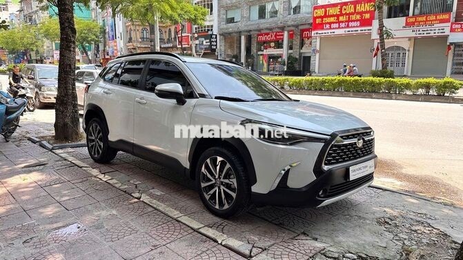 Toyota Corolla Cross 1.8V 2022 Trắng 40.000 km