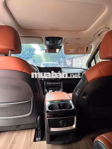 Kia Carnival 7 chỗ xanh wash Trắng full dầu