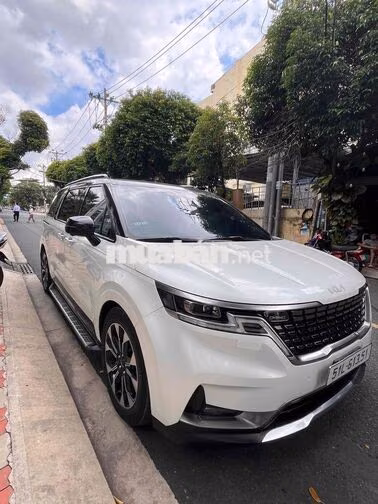 Kia Carnival 7 chỗ xanh wash Trắng full dầu