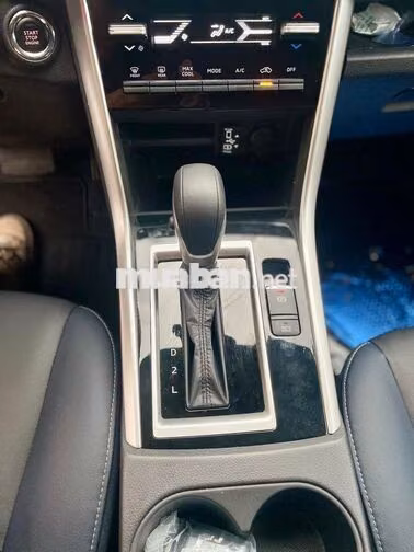 Mitsubishi Xpander Cross AT 2023 Trắng 43.000 km