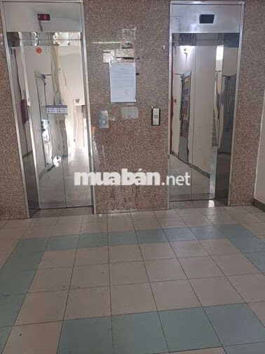Tôi bán căn góc thang máy lầu cao