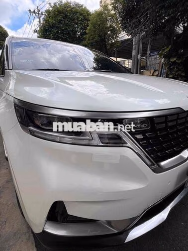 Kia Carnival 7 chỗ xanh wash Trắng full dầu