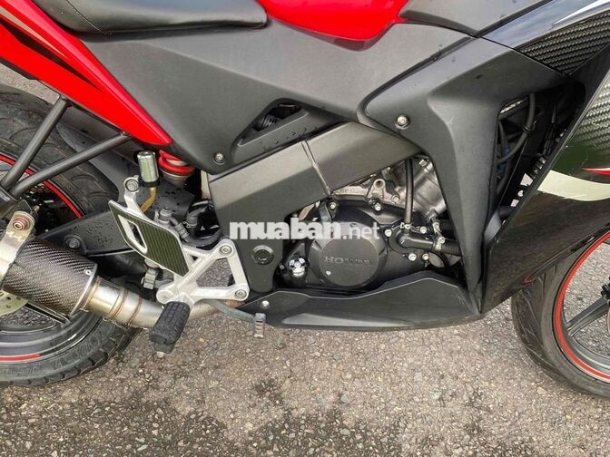 Honda CBR Đỏ đen Xe côn tay