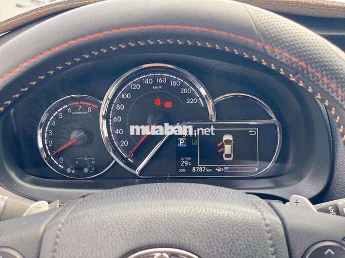 Toyota Vios 1.5G CVT 2025 Trắng Tự động