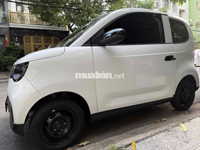 Mazda 2 AT Trắng 10000 km Tự động