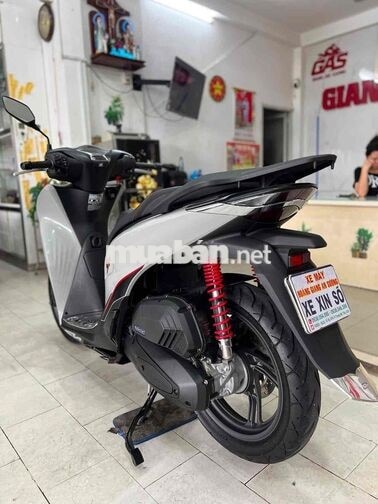 Honda SH 125 ABS 2024 Xám xi măng 3000km
