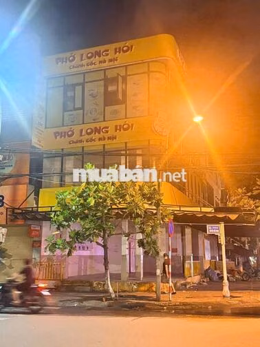 Cho thuê nhà 3 tầng 2 mt đường Nguyễn Văn Thoại và Châu Thị Vĩnh Tế