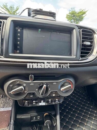 KIA Soluto Luxury Trắng 5 chỗ 2021