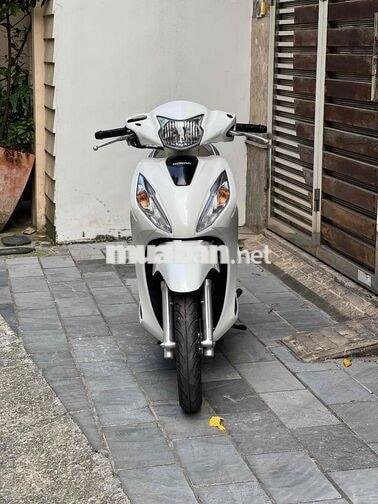 Honda Vision 110cc 2022 Trắng biển hà nội