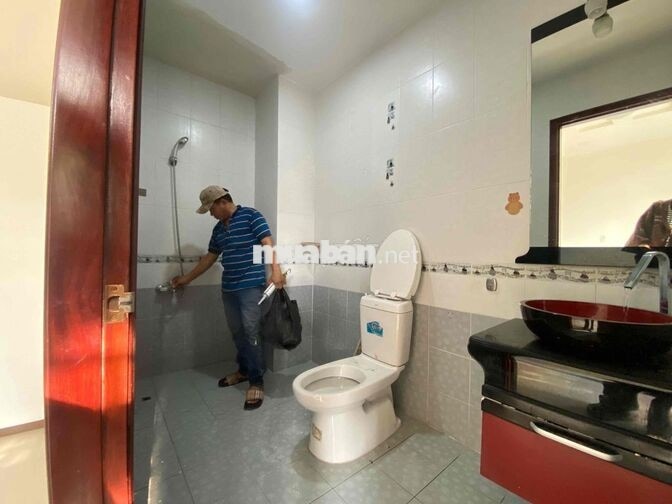 CĂN HỘ ĐANG ĐƯỢC CẢI TẠO LẠI FULL NỘI THẤT CÓ MGR SOFA GIÁ ĐẦU 6