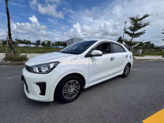 KIA Soluto Luxury Trắng 5 chỗ 2021