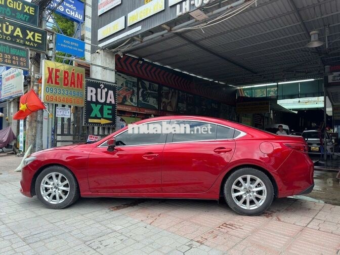 Bán xe Mazda 6 2.0 AT 2019 số tự động màu đỏ