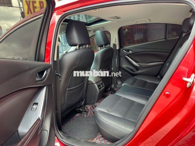 Bán xe Mazda 6 2.0 AT 2019 số tự động màu đỏ