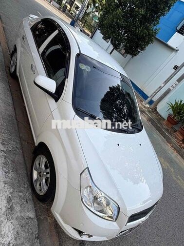 Chevrolet Aveo Số tự động màu Trắng