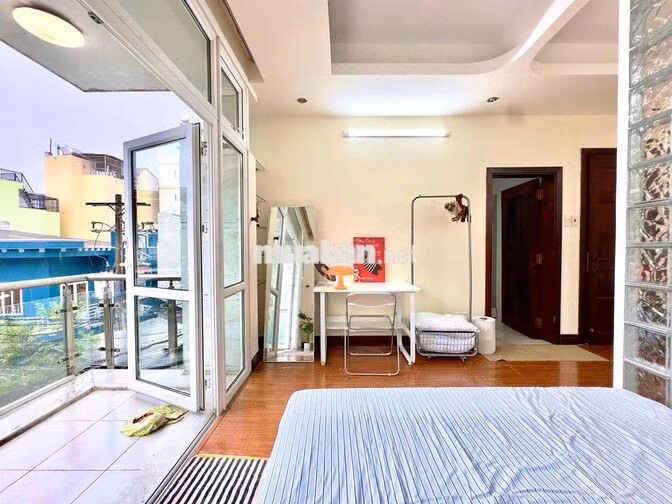 CHO THUÊ CĂN HỘ 1PN TÁCH BẾP - BAN CÔNG SIÊU THOÁNG - FULL NỘI THẤT