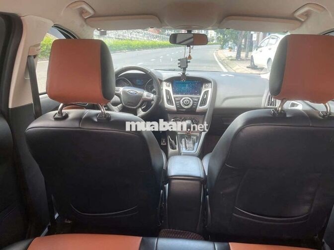 Ford Focus 2013 Tự động Bạc 136km