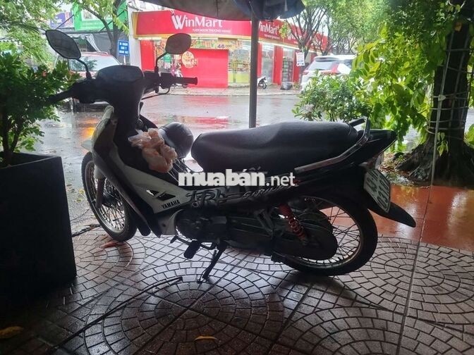 Yamaha Sirius 2011 Đen trắng